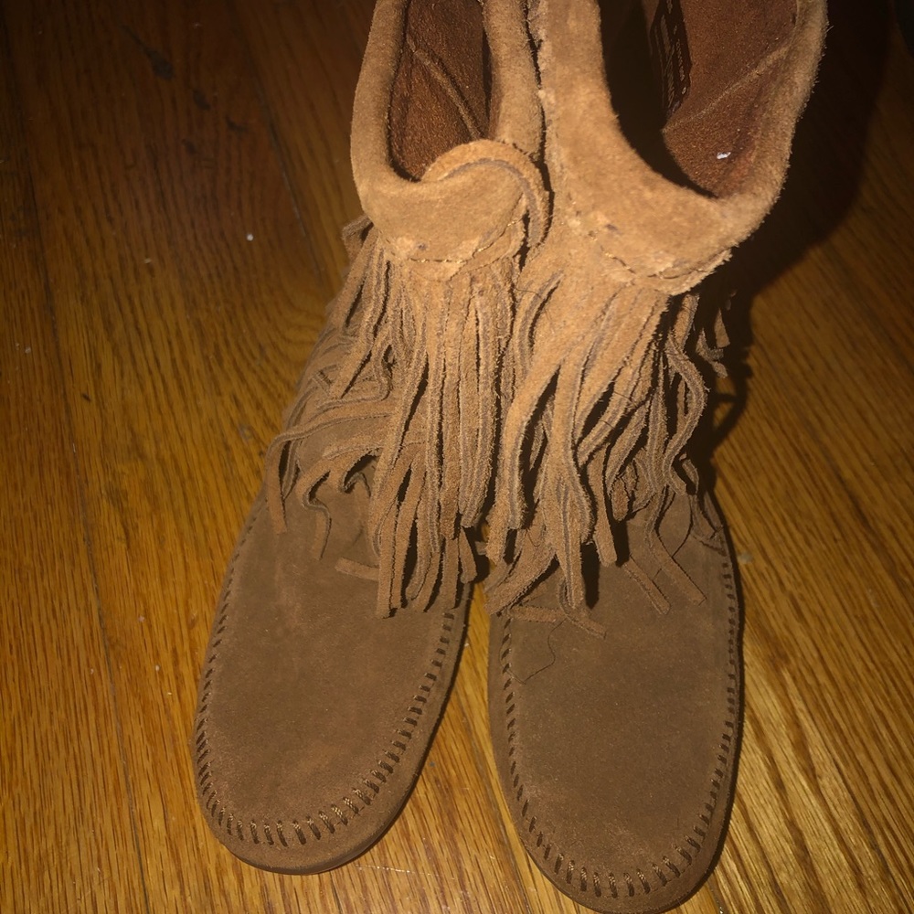 Mid calf Minnetonka